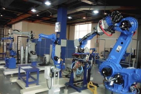 自动折弯机器人中国制造工业智能化的催熟剂