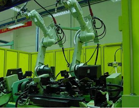 工业机器人与数控机床制造形影不离